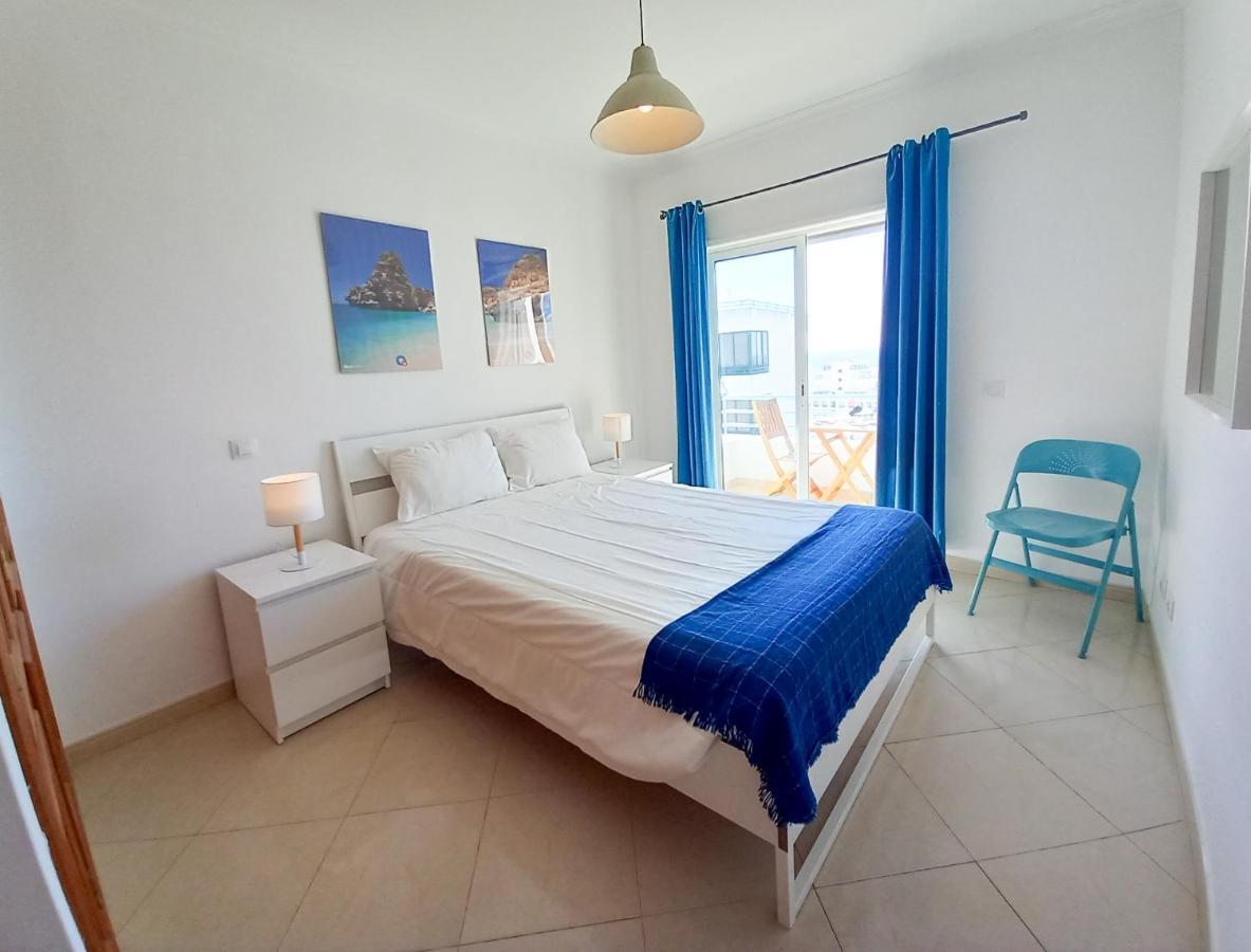 Colina Ferias- Garagem & Wifi Apartment Quarteira Ngoại thất bức ảnh